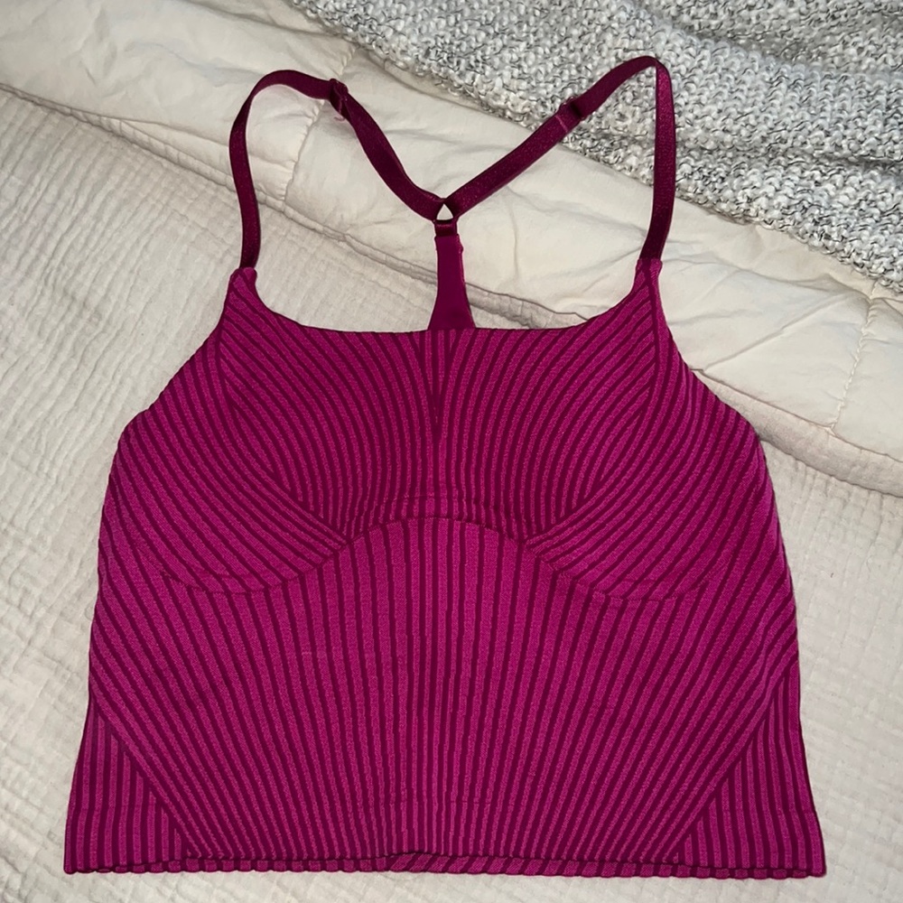 Lululemon crop top